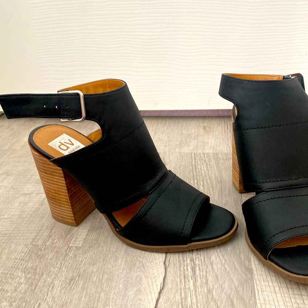 Nordstrom  rack size 9.5 dolce vita booties